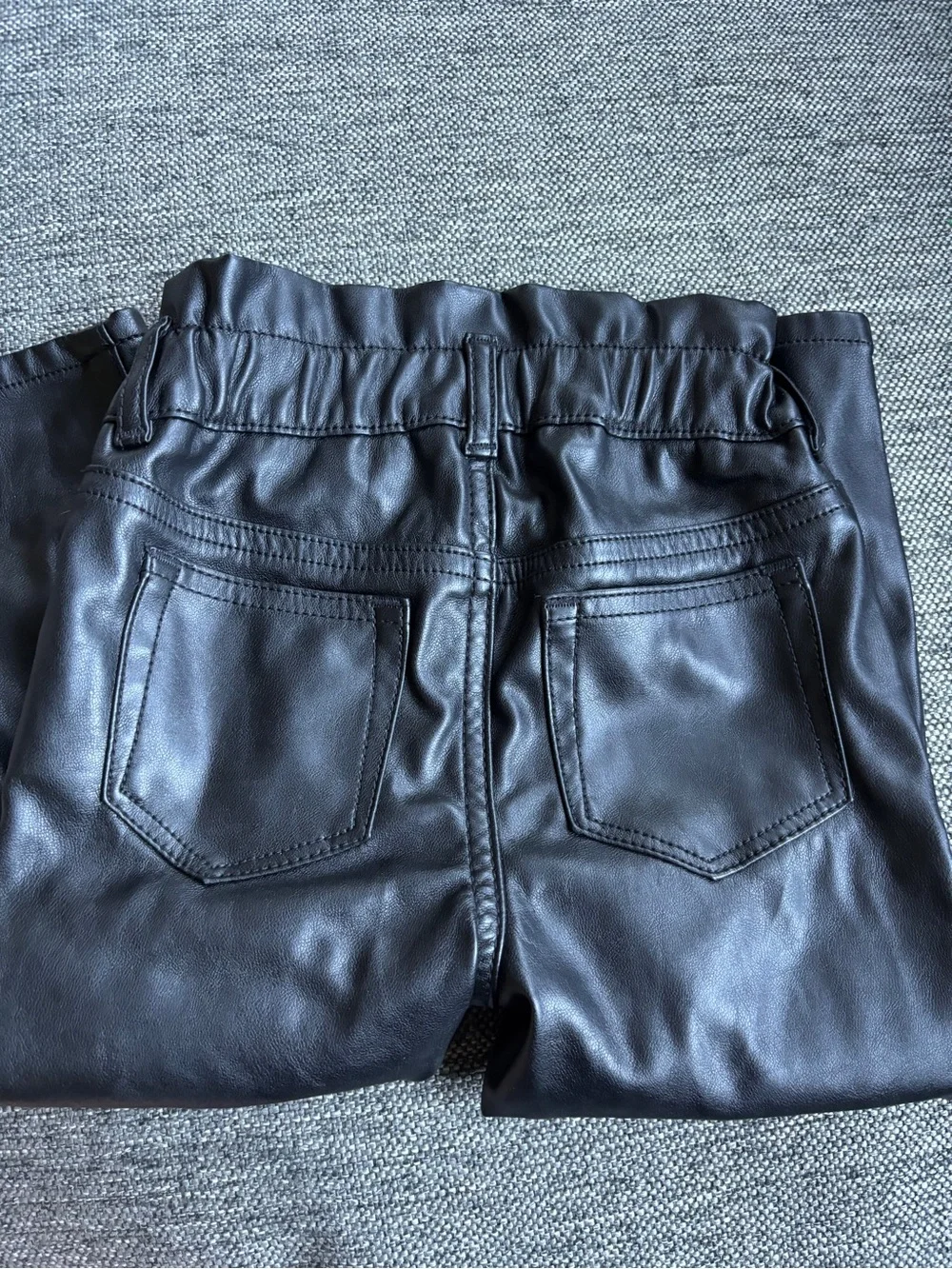 Gap black pleather pants 3t